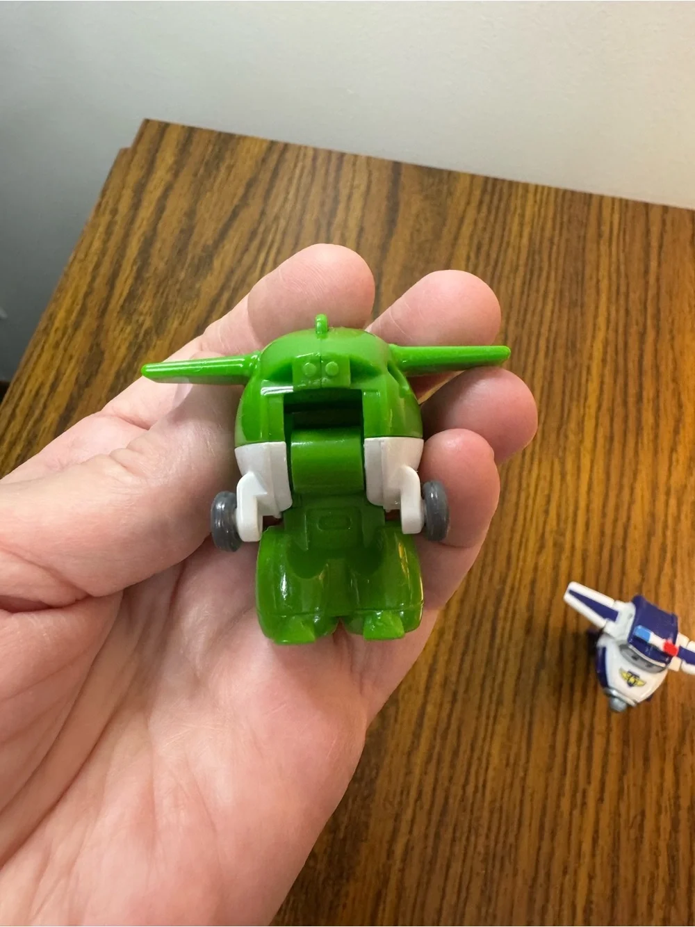 SUPER WINGS Lot of 5 Transforming Jet Toys 2